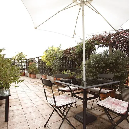 מלון דירות Marconi Penthouse 4*