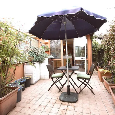 Ξενοδοχείο με διαμερίσματα Marconi Penthouse