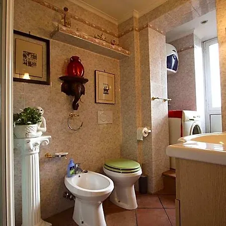 Marconi Penthouse 아파트호텔 4*