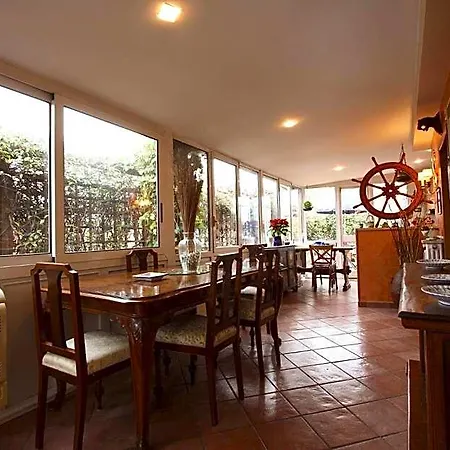 Marconi Penthouse 아파트호텔 4*